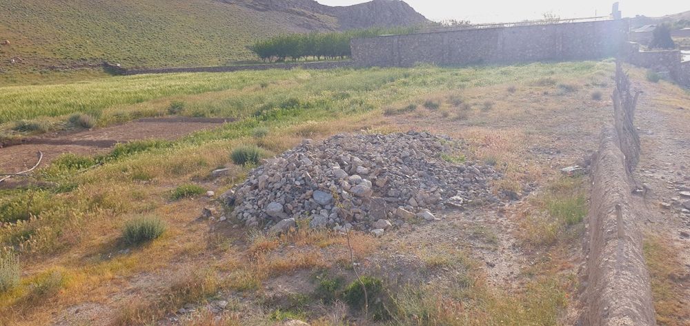 Bo‘sh yer maydoni SROSHNI sotiladi pul zarur