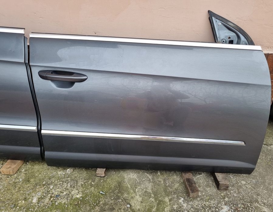 Usa fata - spate VW Passat CC LR7H