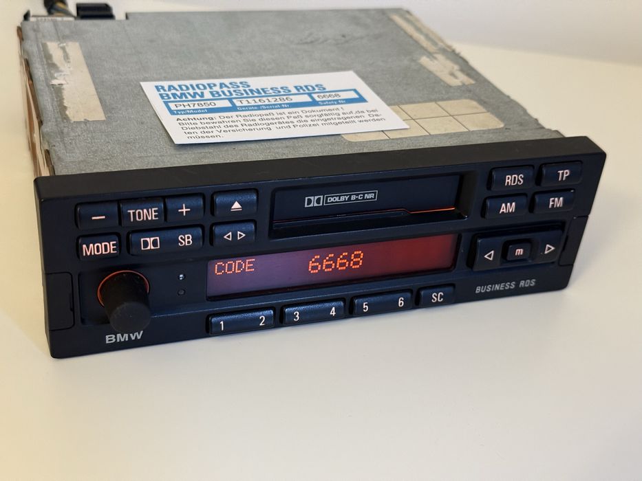 Casetofon BMW Business RDS cu bluetooth | E36 E34 E30 E32 E31