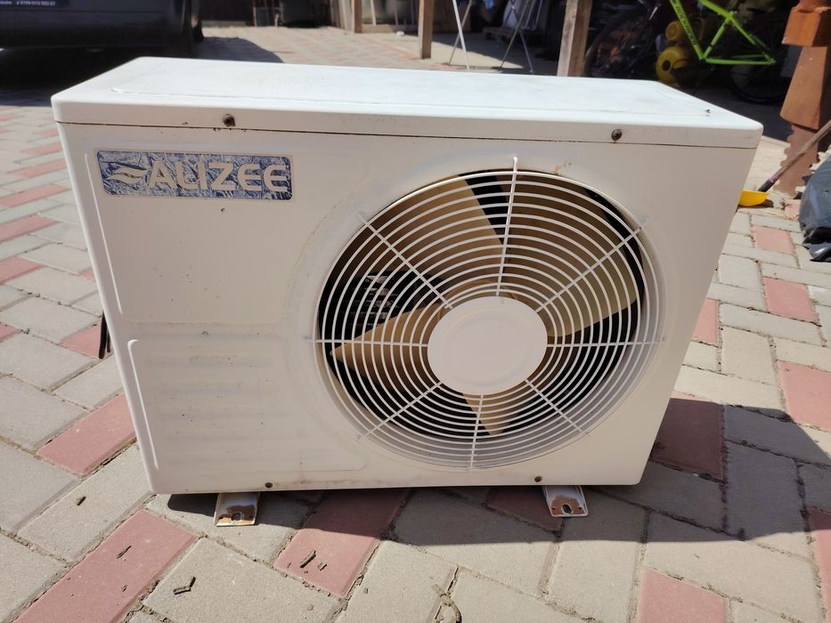 Vând aparat aer condiționat alizee