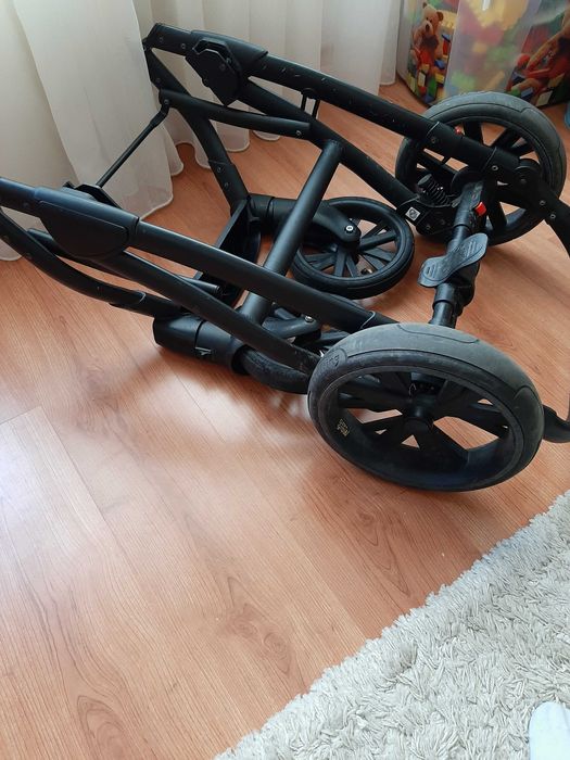 Бебешка количка Go Grow Play 2 в 1