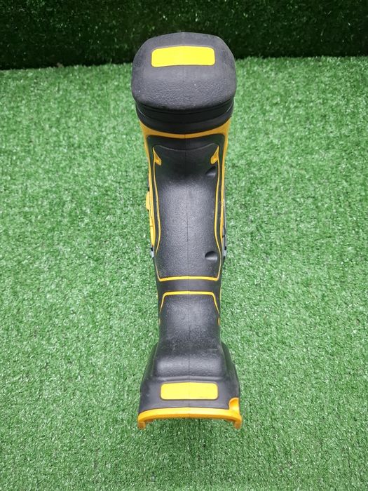 Безчетково зеге на DeWALT DCS335 с регулаж на оборотите