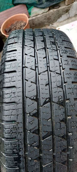Vând 4 anvelope Continental 215/65/16M+S