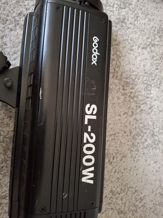 Lampa LED video Godox SL200W