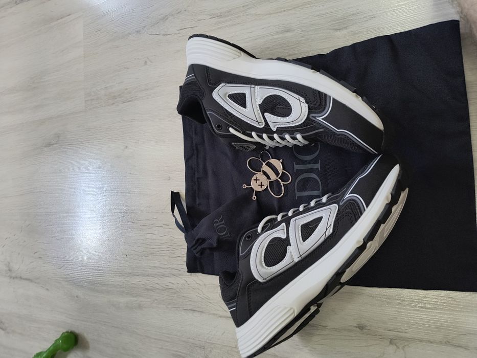Dior b30 black white 42