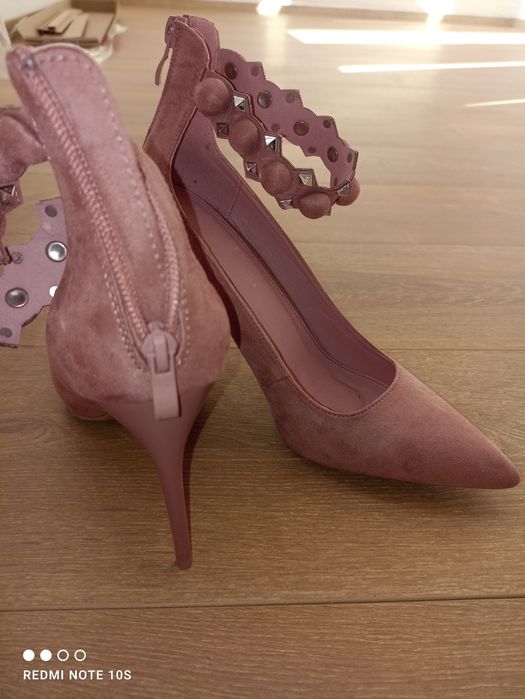 Сандали и обувки на висок ток