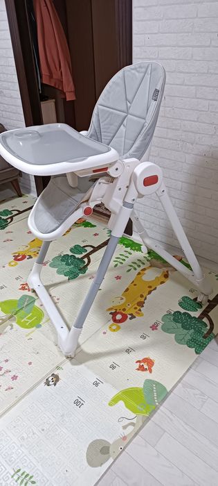 Продам детский столик