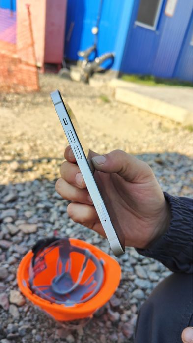 Iphone 13  в хорошем состоянии 128гб