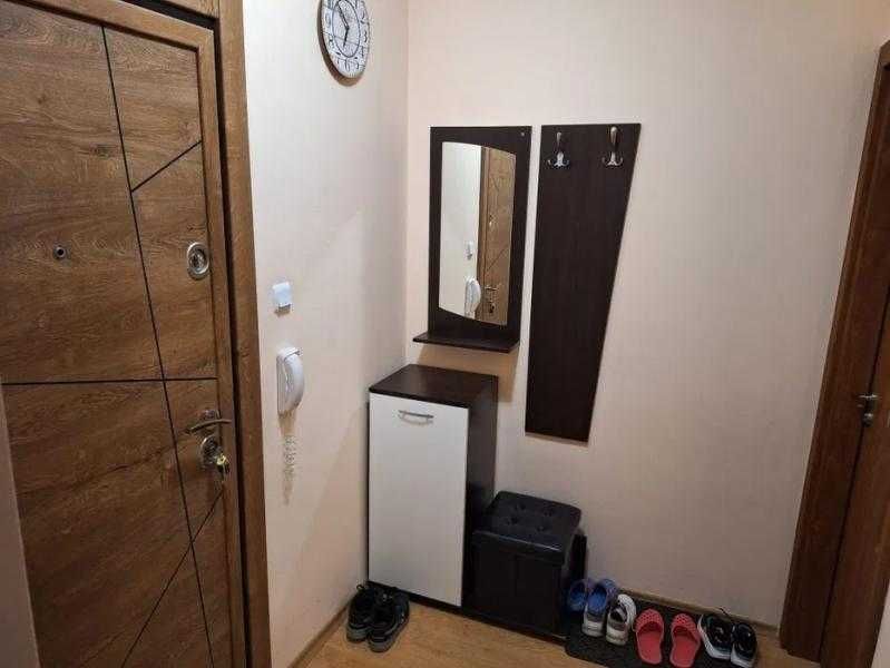 Дава се под наем Двустаен апартамент в Бургас, Славейков - 60 кв.м за 408 € - Снимка #4