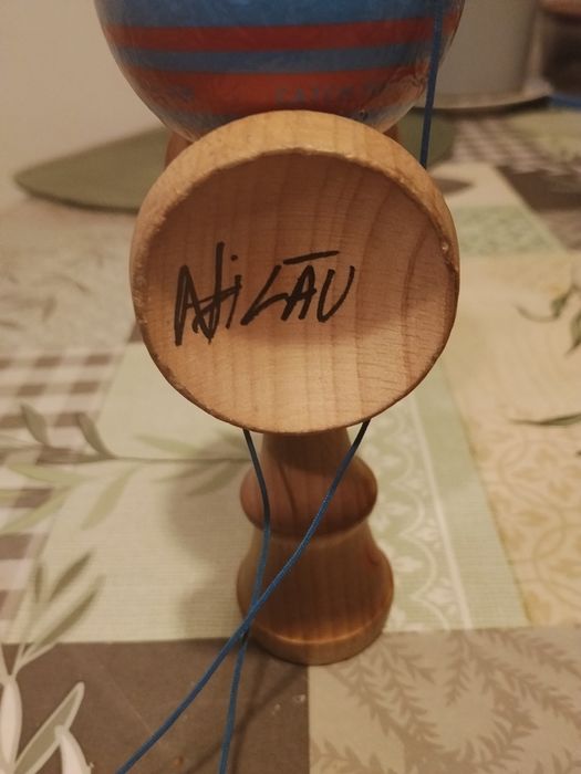 Kendama Europe semnată de Adrian Vilău