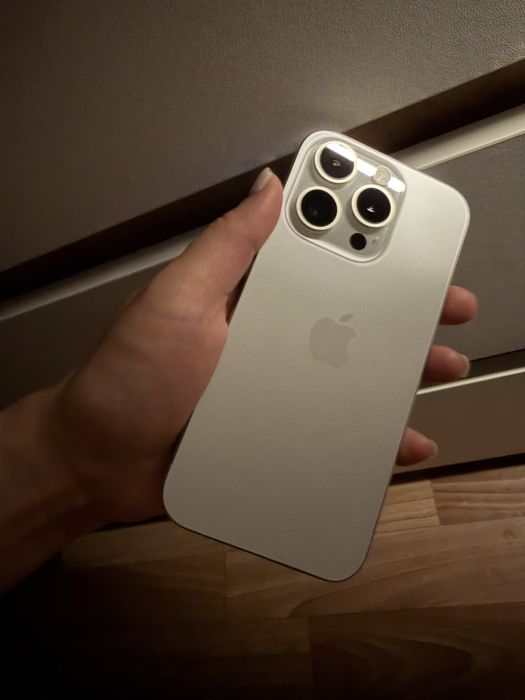 Продам айфон 15 про