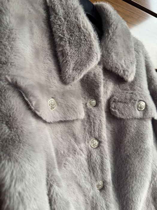 Уникално късо палто