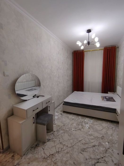 Чилонзор 18 квартира 2 хона 3 хона килинган евро ремонт янги мебели