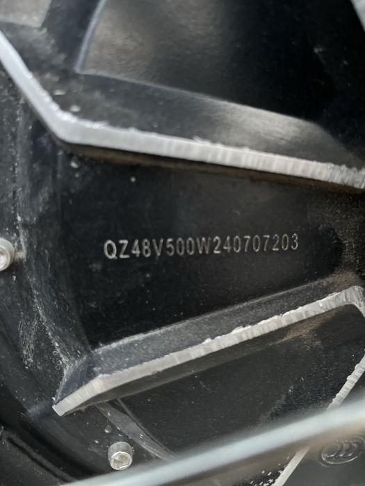 Продам электроскутер ск8 про срочно