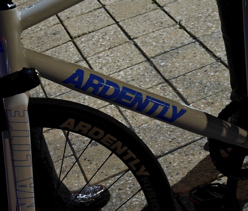 Ardently white новый