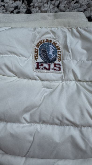 Нов дамски пухен елек,грейка Parajumpers размер М
