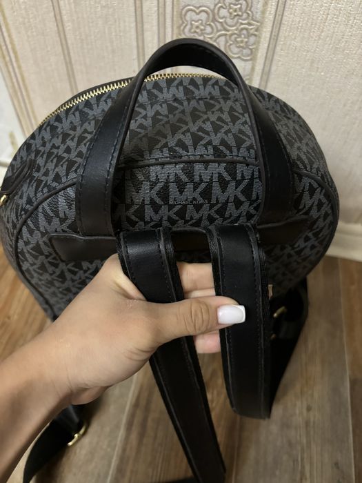 Рюкзак Michael Kors