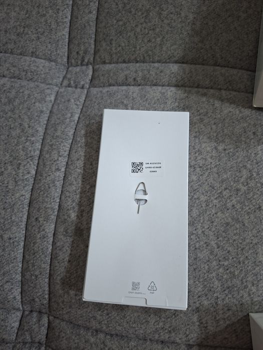 Продаётся Samsung galaxy A52