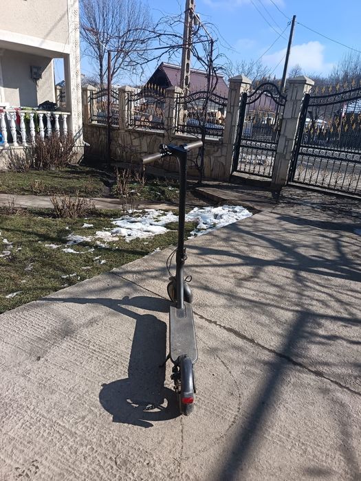 Vand trotineta electrica xiaomi 1s in stare foare buna