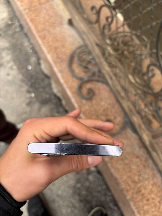 Samsung S22 Ultra 5G holati yaxshi