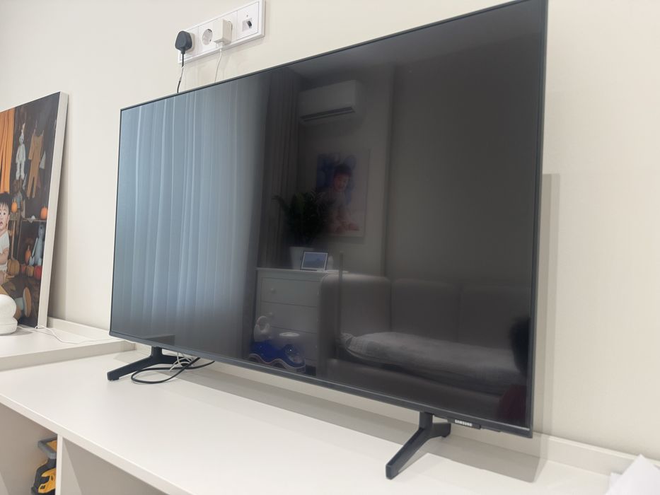 Samsung Smart телевизор 43 диагональ