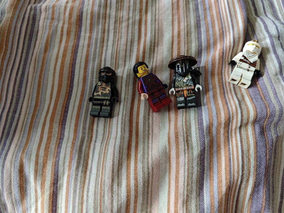 Lego Ninjago anunț rezervat