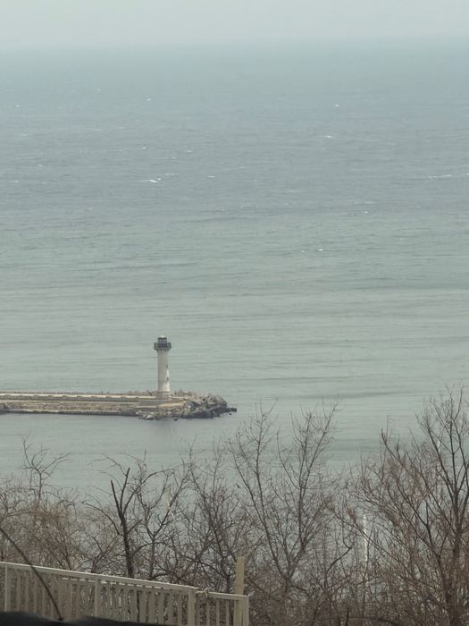 Дава се под наем Едностаен апартамент в Варна, Базар Левски - 20 кв.м за 153 € - Снимка #4