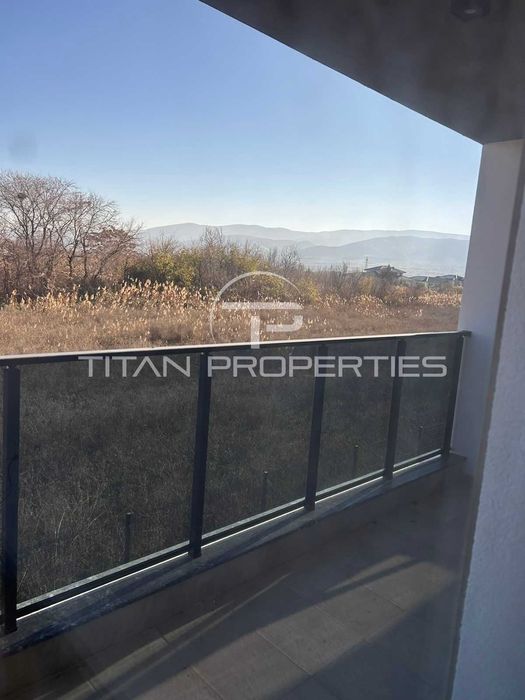 Продава се Тристаен апартамент в Пловдив, Остромила - 122 кв.м за 717 €/кв.м - Снимка #9