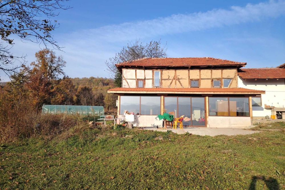 Продава се Къща в с. Голяма Желязна, Област Ловеч - 213 кв.м за 1038 €/кв.м - Снимка #6