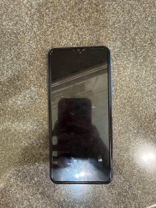 Продам телефон Vivo 20Y