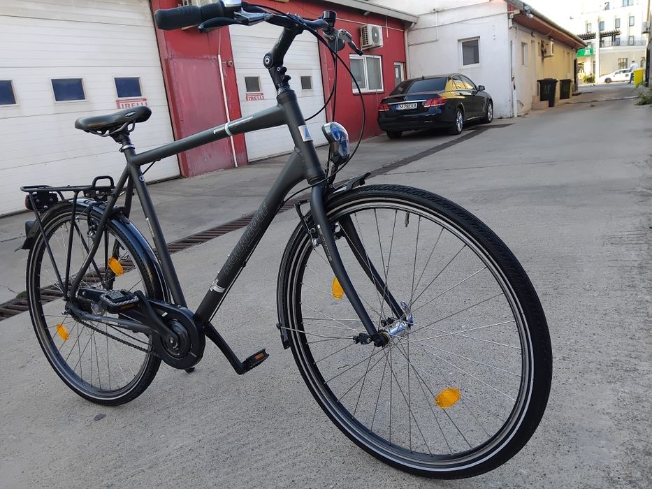 Vând bicicleta din aluminiu pentru bărbați înalți