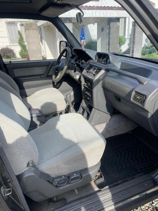 Vând mitsubishi pajer mk2