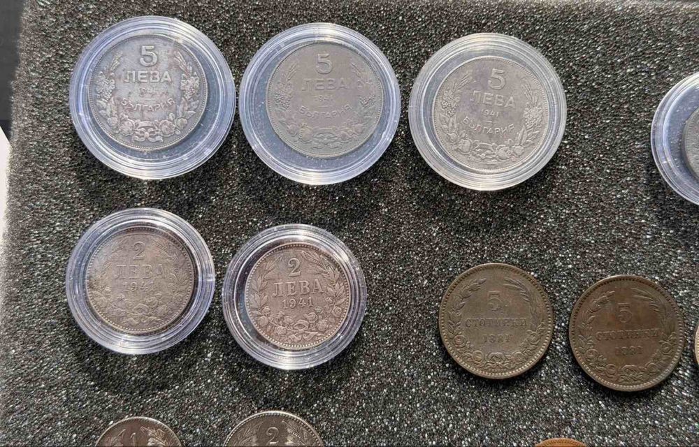 Разпродавам стари вещи на НИСКИ  цени монети картини медали часовници