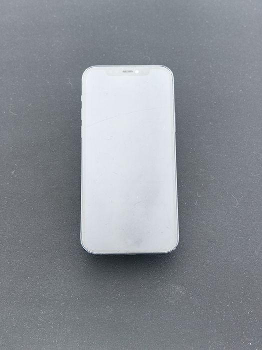 Apple iPhone 12 64 GB ID-hnp210
