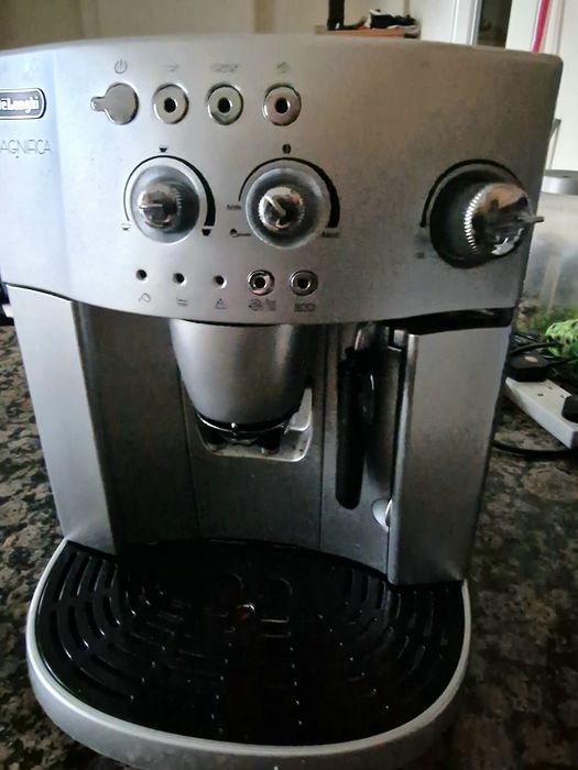Кафе автомат DeLonghi Magnifica