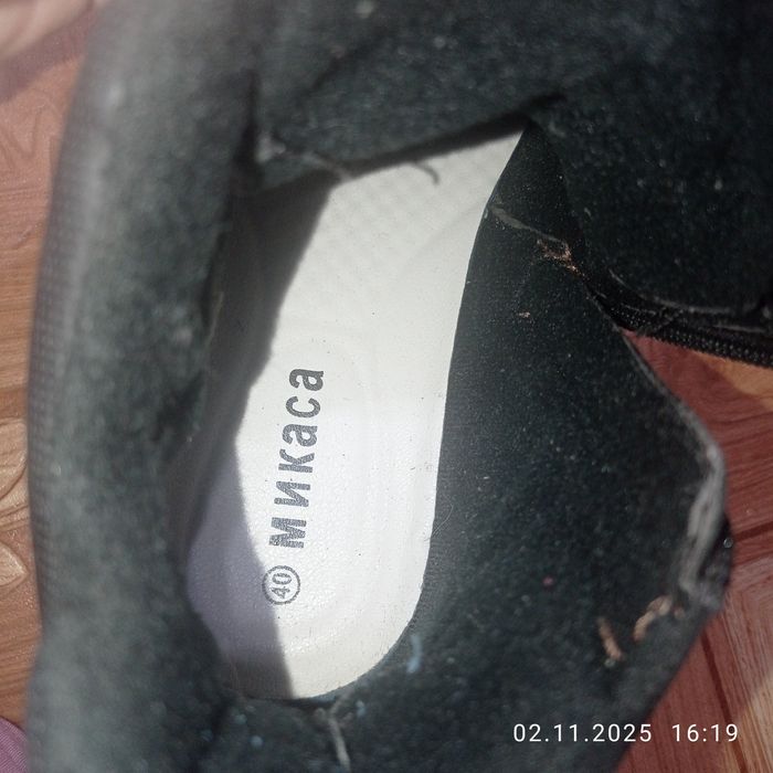 Продам ботинки осень - весна