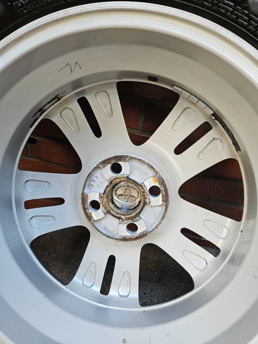 Оригинални лети джанти 16" от Тойота (Toyota) 4х100