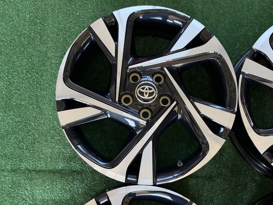 4бр. КАТО НОВИ 18” ОРИГИНАЛНИ Джанти 5х114.3 за -TOYOTA/LEXUS/SUZUKI- 7.0Jx18H2, ET50