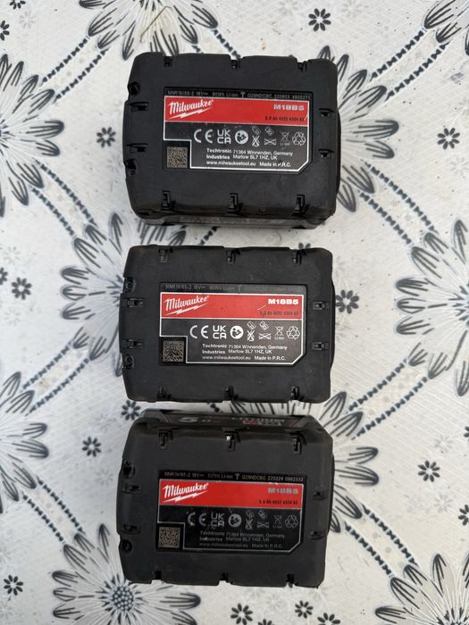 Акумулаторна батерия Milwaukee M18B5, 18 V, 5 Ah, литиево-йонна