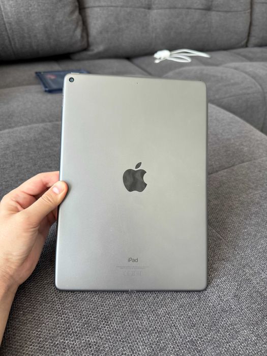 Ipad air 64 ГБ в отличном состоянии