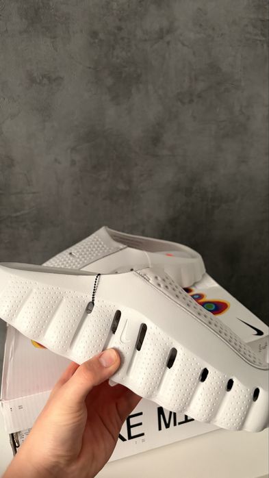 Шлепки Nike Mind 001