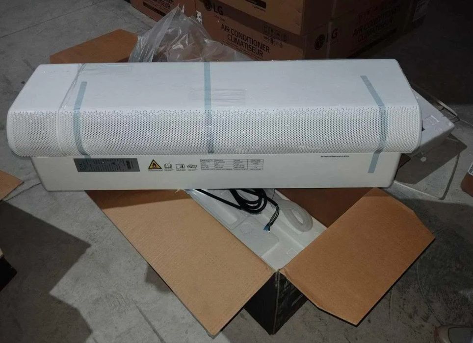Кондиционер AUX (12) Inverter+(приток свежего воздуха) ASW-H12A4/FADR