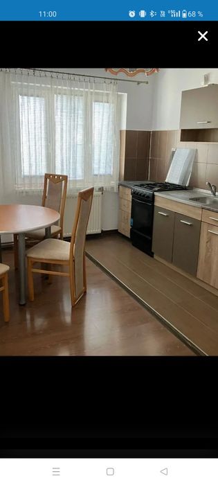 Apartament la casa de închiriat