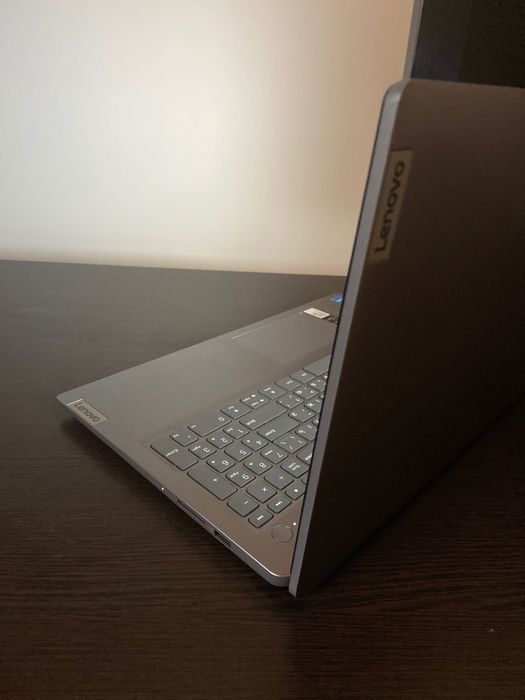 Продам Ноутбук Lenovo