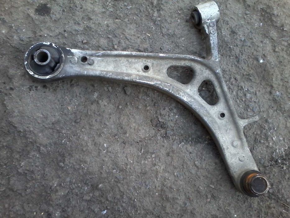 Передние рычаги на субару