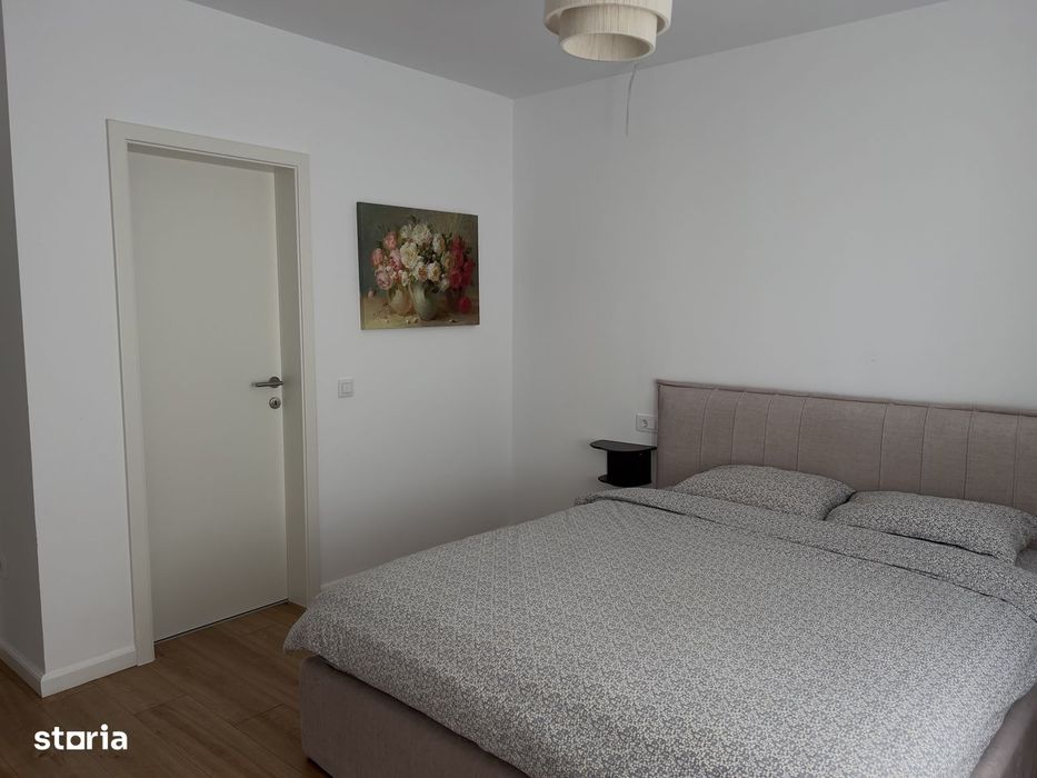 Proprietar – 3 Camere Etaj 1, 2 Băi, Terasă, Parcare la Geam & Boxă