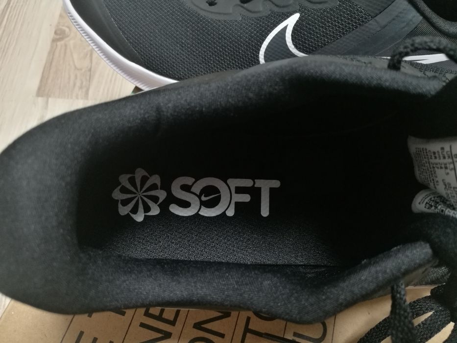 Нови маратонки за бягане Nike