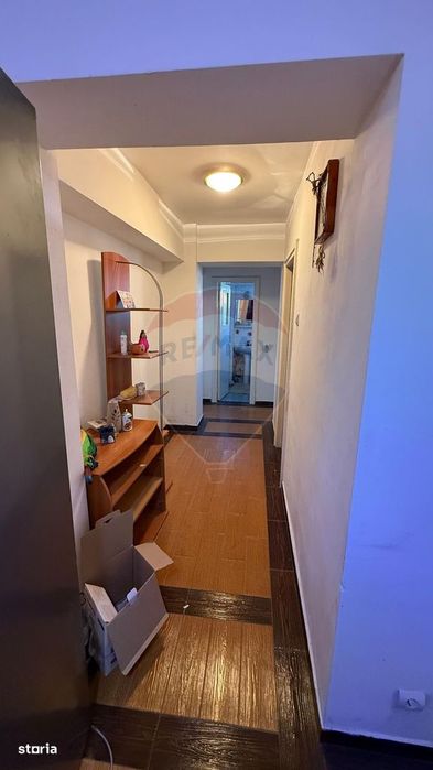 Apartament cu 4 camere de vânzare și boxă 12 mp zonă Ultracentrală