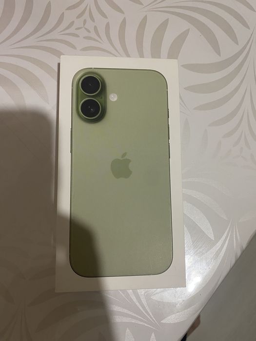 iPhone 17.  512 gb цвет зеленый