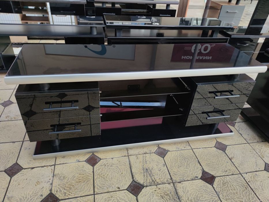 Podstavka pod tv. Подставка тумба род тв